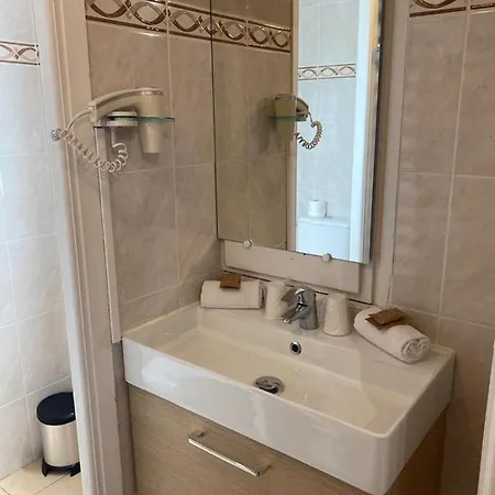 Hotel Resothel Le Gabian 3*